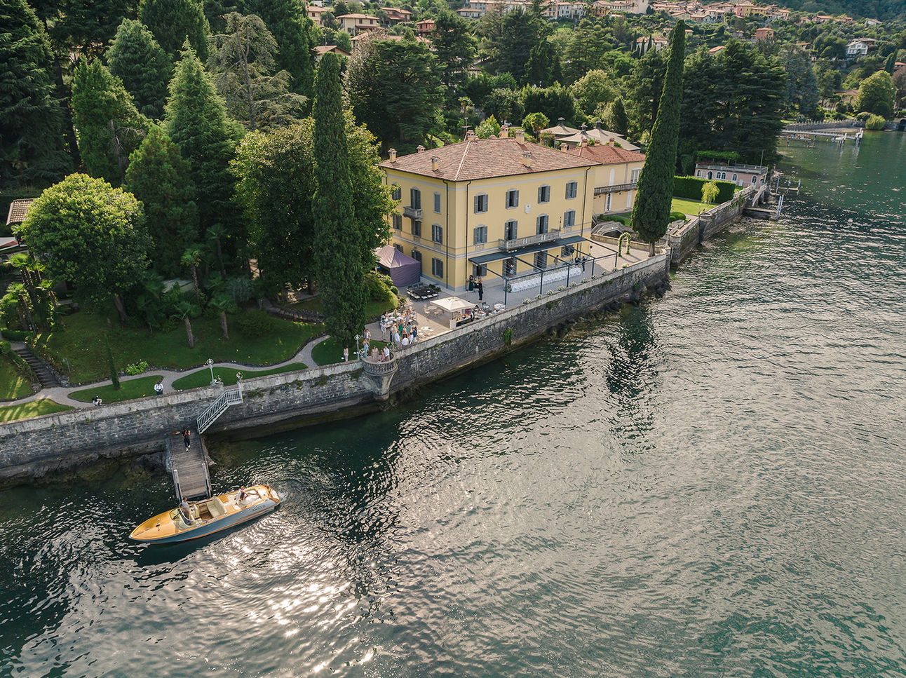 Villa Aura — gardens